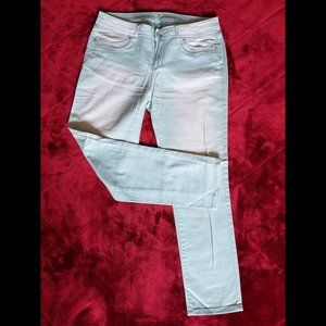 Simply Vera Wang Skinny Ankle Jean. Size 4